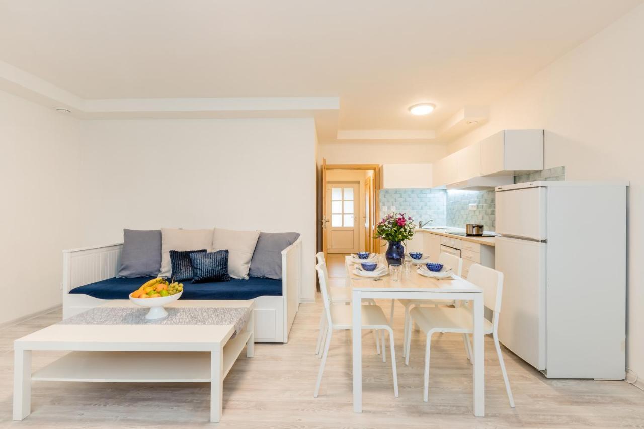 Apartmany Jedovary Trhové Sviny 外观 照片